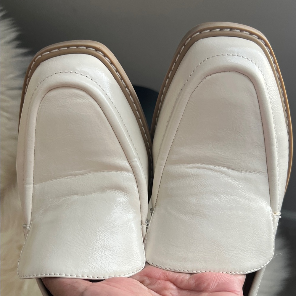 DV by Dolce Vita Women's White  loafers - Picture 5 of 6